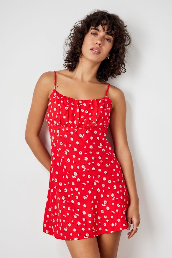 Vista de diapositivas: 1: Archive At UO Mini vestido Jessie floral rojo