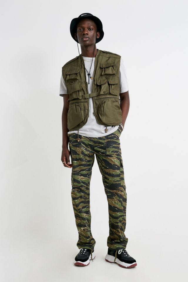 Urban Renewal Salvaged Deadstock Khaki Utility Gilet | Urban Outfitters UK