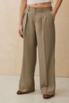 Thumbnail View 1: Pantalons taille basse taupe cendre Archive At UO