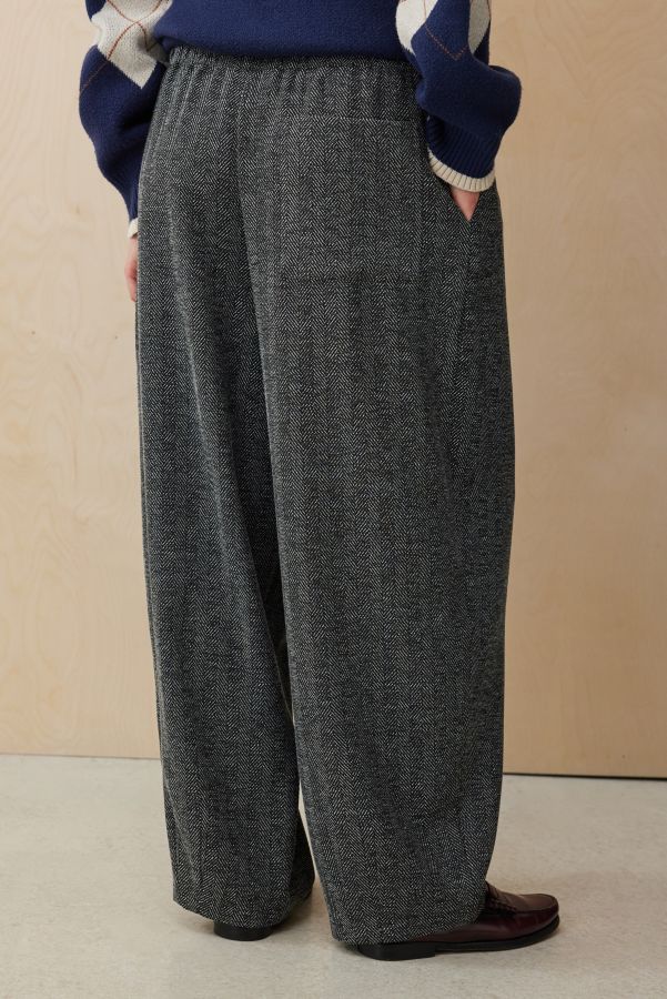 Slide View: 4: Pantalons Lorena noirs Archive At UO