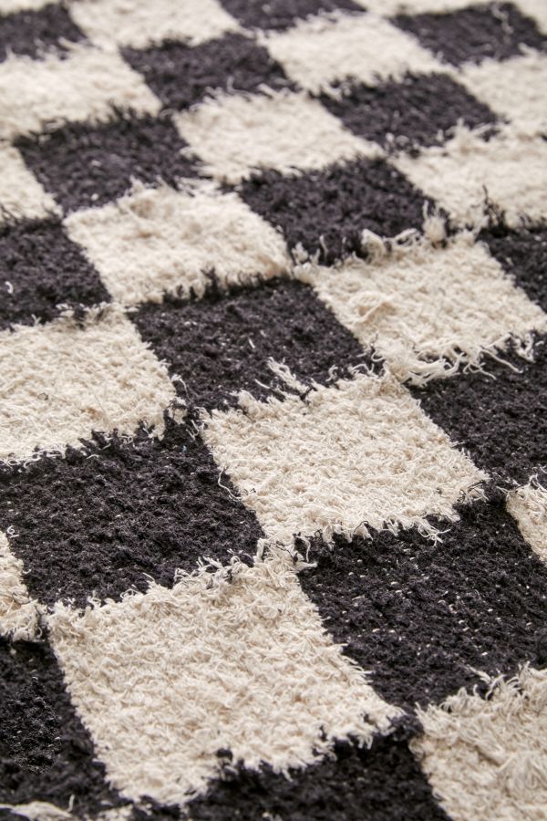 Slide View: 3: Checkerboard Black & Ecru 6x9 Rug