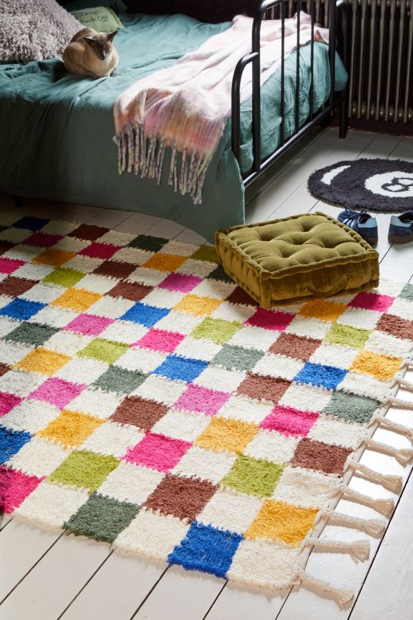 Slide View: 1: Rainbow Checkerboard 5x7 Rug