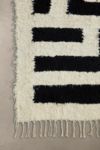 Thumbnail View 4: Black & White Asher 5x7 Rug