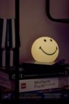 Visualizzazione miniature 2: Mr Maria X Smiley Nero & Bianco Fascio di Luce