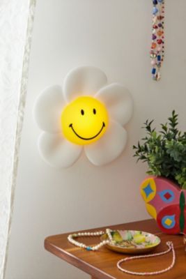 Mr Maria X Smiley Gänseblümchen Tageslicht