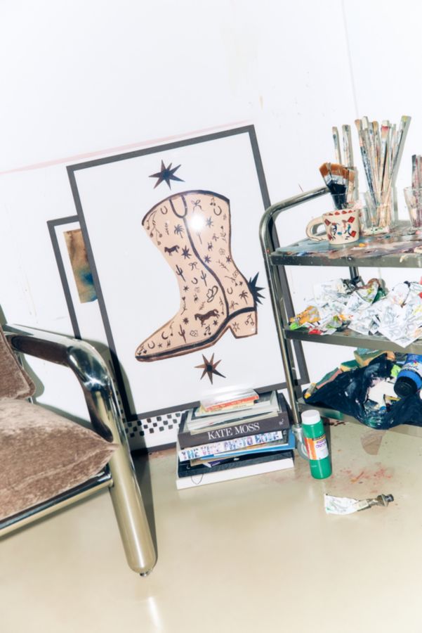 Vista de diapositivas: 2: Urban Outfitters x TuftLuck Doodle Boot A1 Framed Print