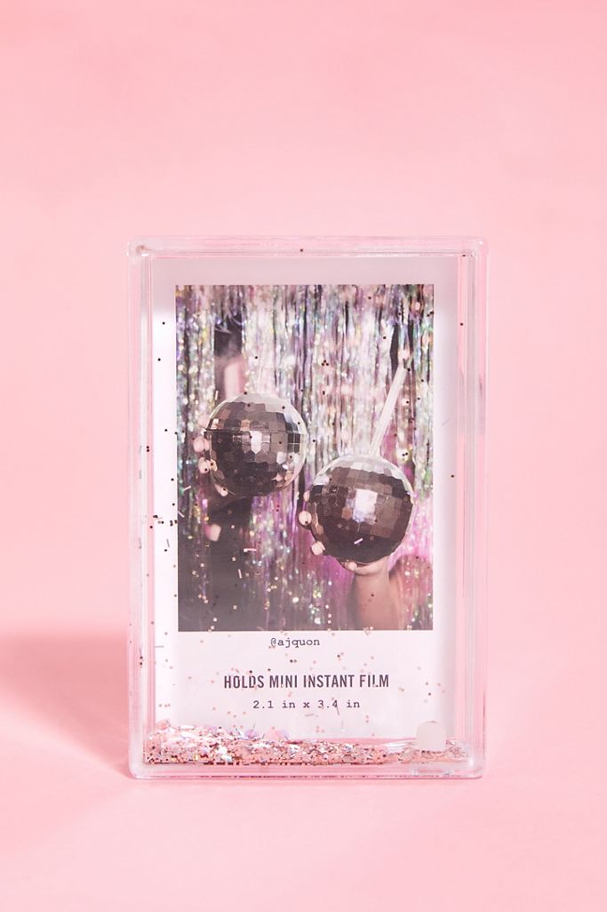 Instax - Cadre photo rose avec petits cœurs pailletés | Urban Outfitters FR