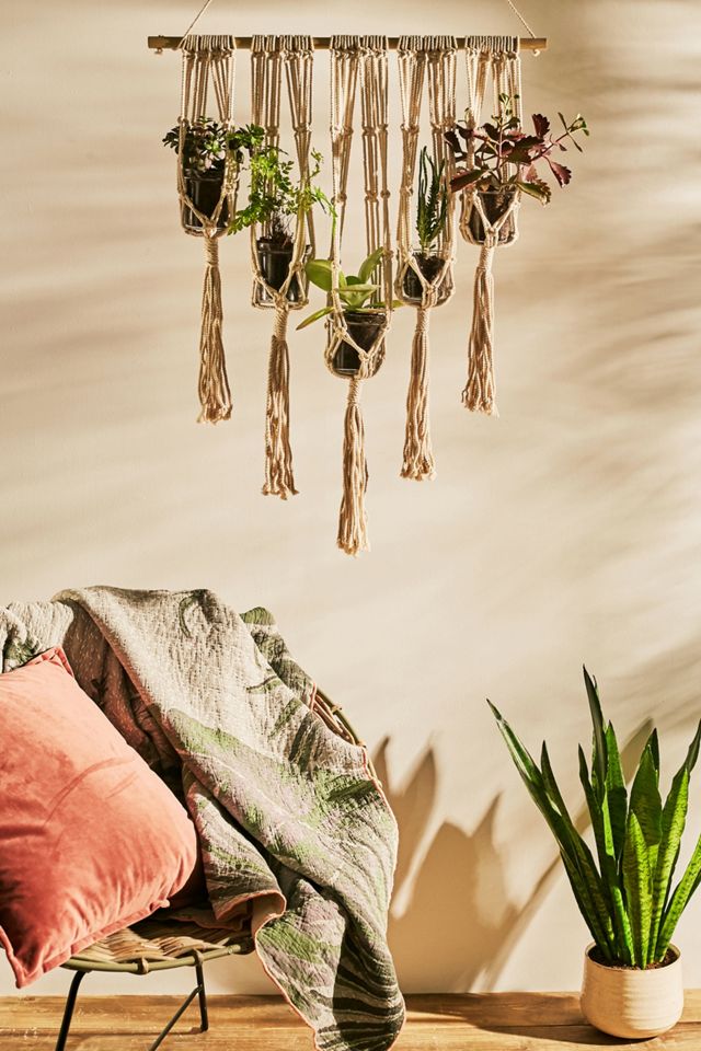 Cache-pots à suspendre en macramé | Urban Outfitters FR
