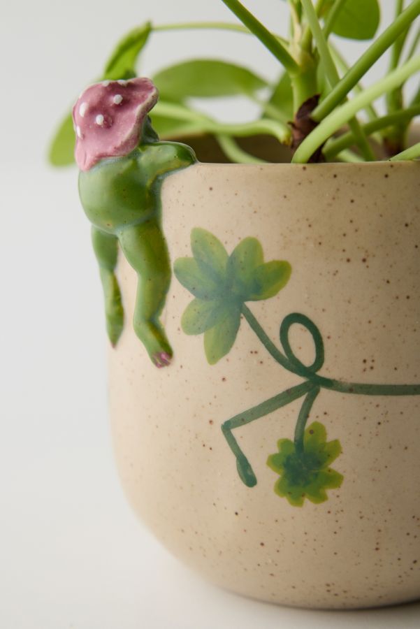 Slide View: 4: Peeking Frog Planter