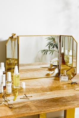 gold mirrored dressing table