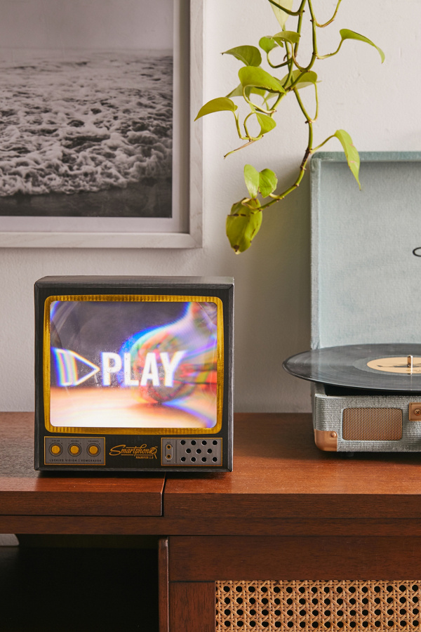 Smartphone Magnifier 2.0 Urban Outfitters UK