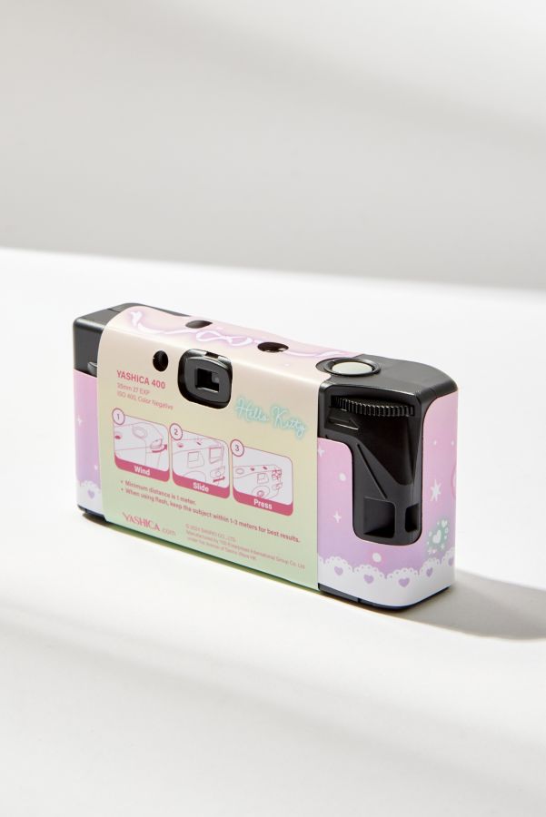 Vista de diapositivas: 4: YASHICA x Hello Kitty Single Use Camera