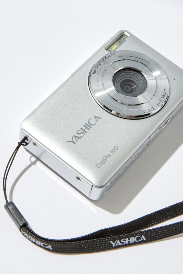 Slide View: 3: YASHICA Silver Digital Camera