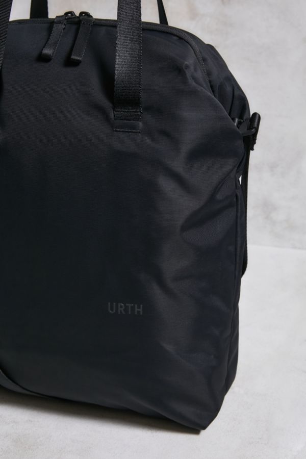 Vista de diapositivas: 2: URTH Arkose Tote Bag