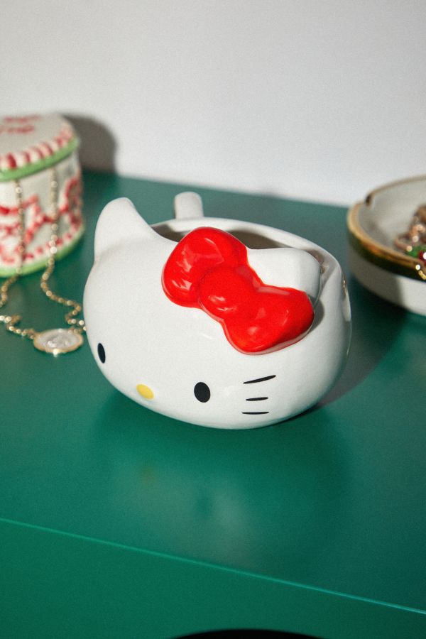 Slide View: 2: UO Hello Kitty Tasse