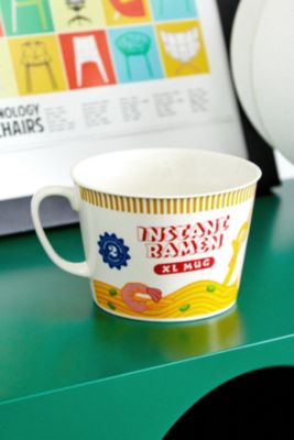 Tasse Géante de Nouilles Ramen Instantanées