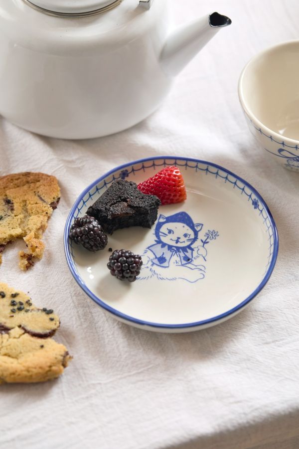 Slide View: 1: Delft Strawberry Cat Mini Plate