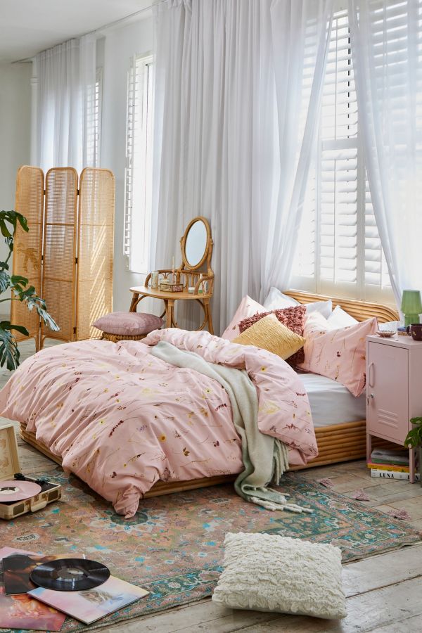 Slide View: 2: Florence Pink Pressed Flowers Duvet Set