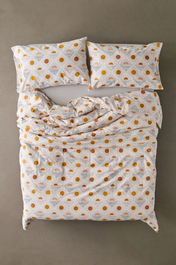 Slide View: 2: Geo Sun Duvet Set