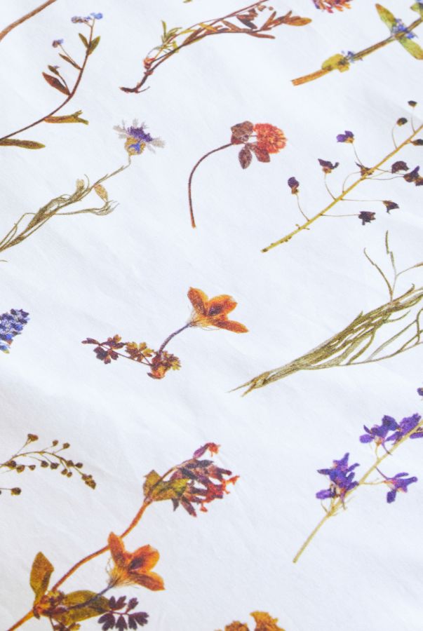 Vista diapositiva: 4: Pressed Flower Duvet Set 