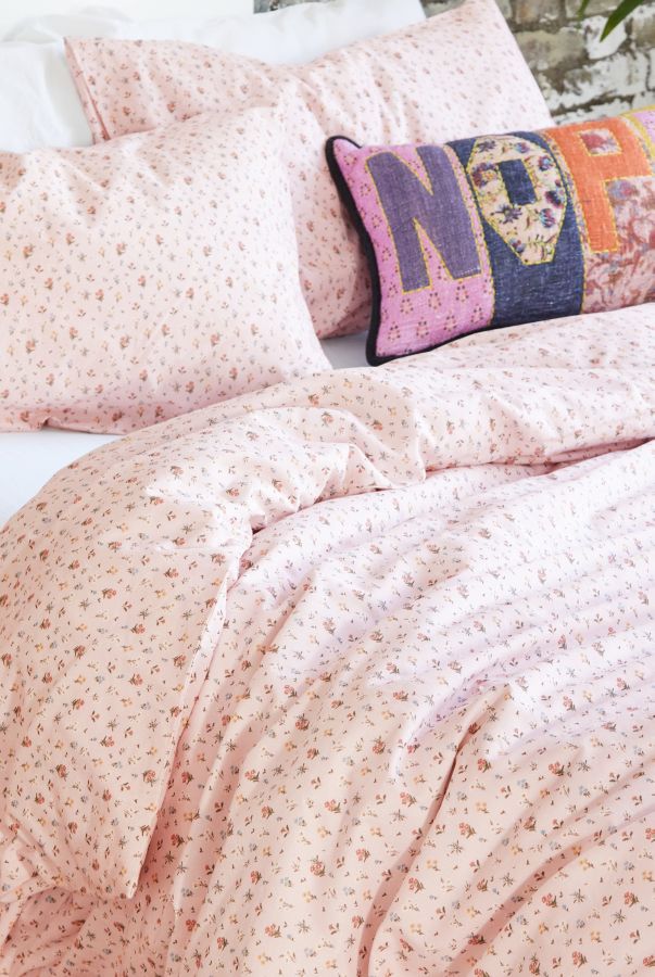 Slide View: 4: Rosie Floral Duvet Set 