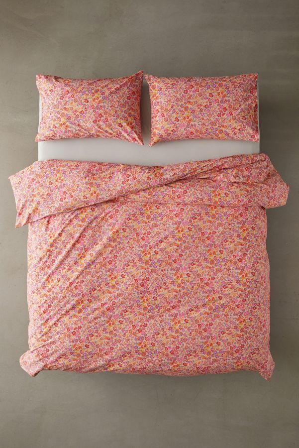 Slide View: 2: Abigail Floral Duvet Set