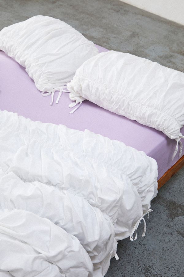 Slide View: 5: White Cinched Duvet Set