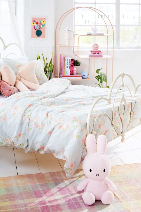 Slide View: 2: Daisy Chain Duvet Set