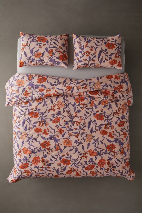 Slide View: 2: Ella Vine Floral Duvet Set 