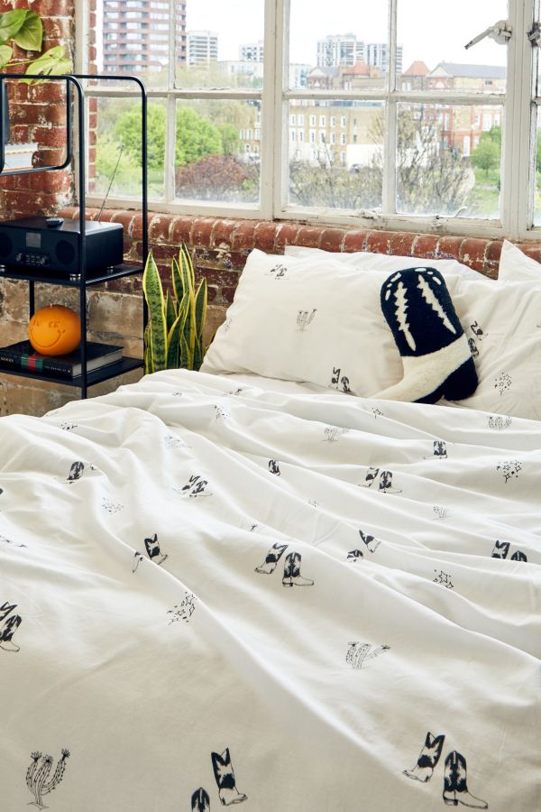 Slide View: 2: Western Boot Duvet Set