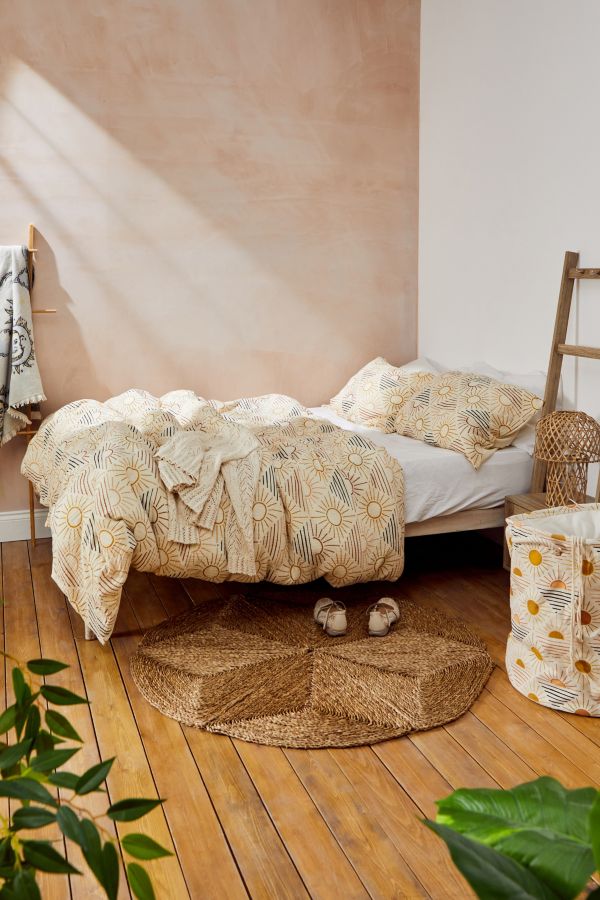 Slide View: 3: Geo Sun Cosy Crinkle Duvet Set