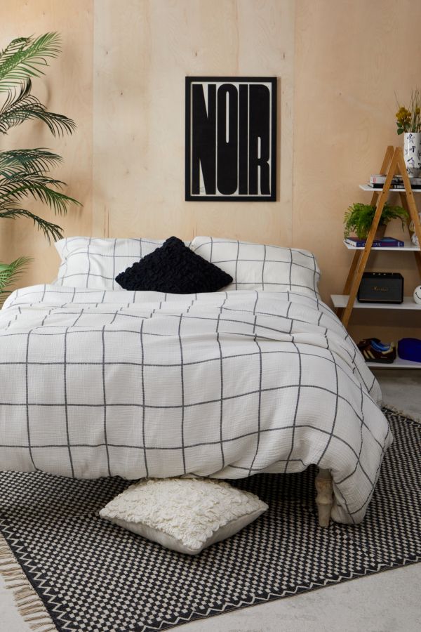 Slide View: 1: Distressed Check Cosy Crinkle Duvet Set