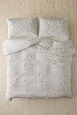 Tufted Flower Duvet Set 