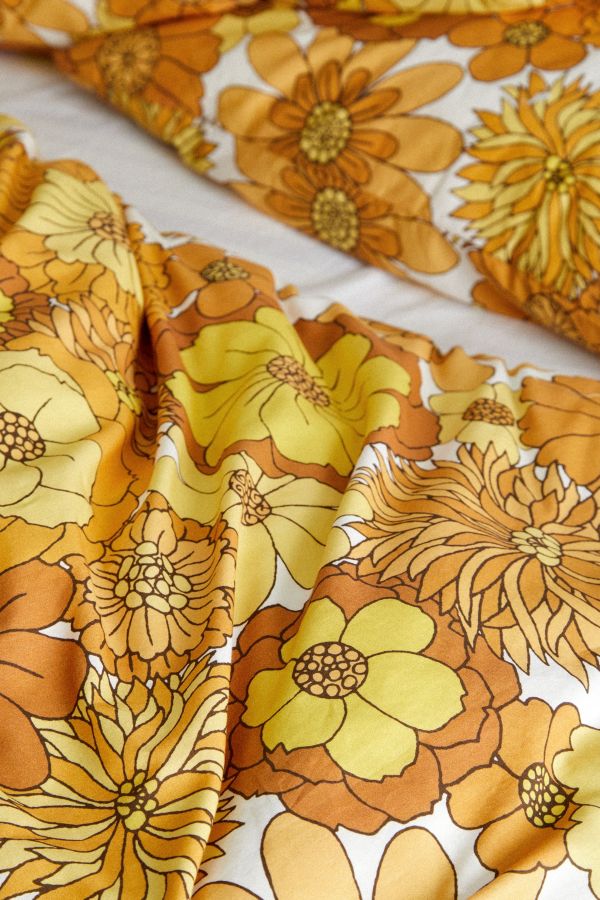 Slide View: 3: Vera Yellow Floral Duvet Set