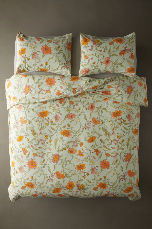 Slide View: 2: Ella Vine Floral Duvet Set