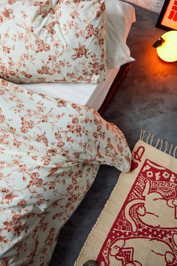 Slide View: 4: Teracotta Mystic Creatures Duvet Set