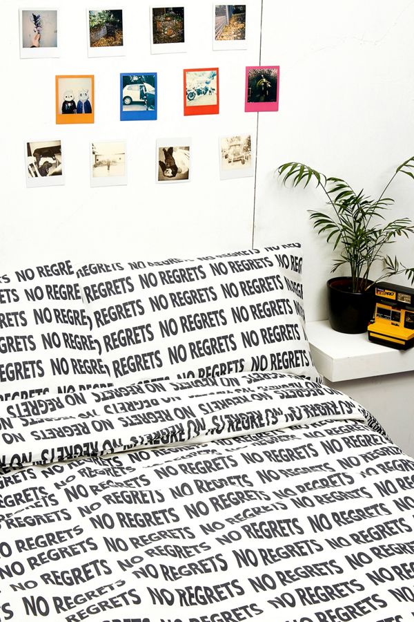 No Regrets Duvet Cover Set Urban Outfitters De