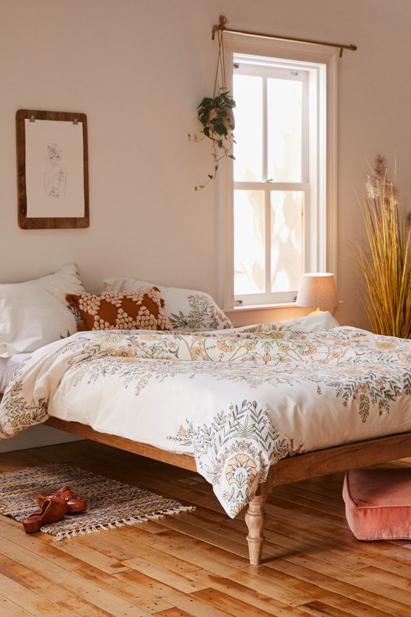 Lara Floral Duvet Cover Set Urban Outfitters Uk