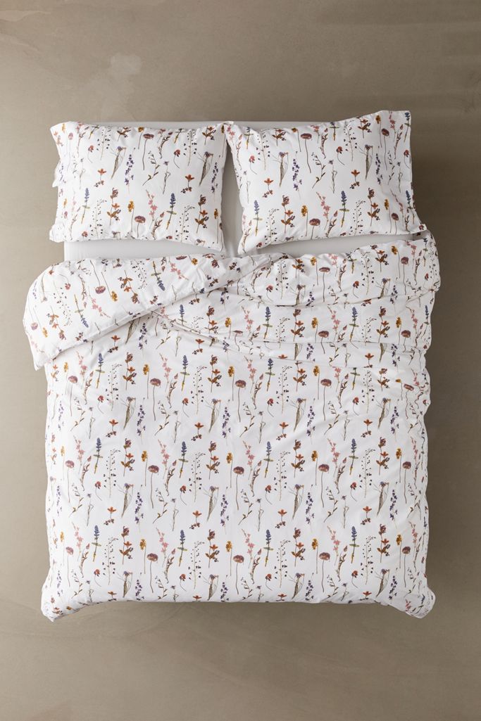 Pressed Flowers Duvet Cover Set Urban Outfitters UK