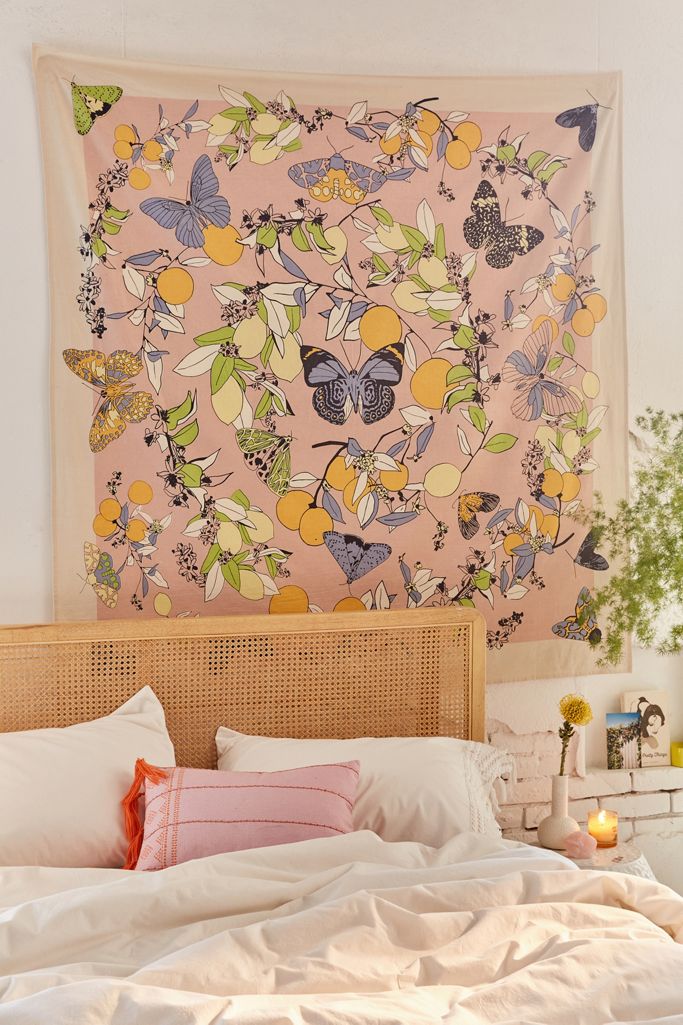 Butterfly Drawing Tapestry Urban Outfitters FR