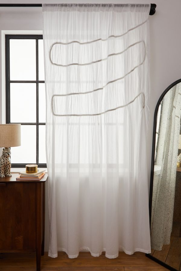 Vista diapositiva: 3: White Gathered Chiffon Curtain