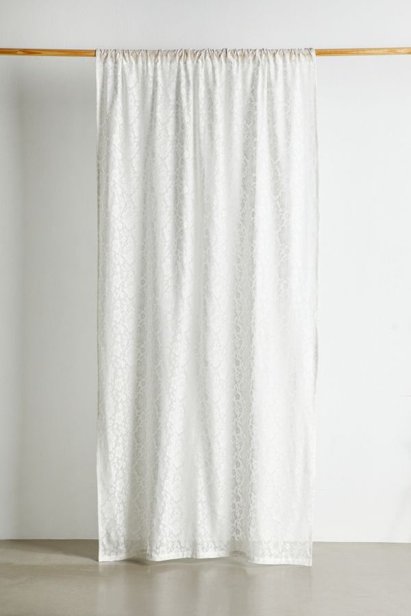 Vista diapositiva: 2: Nadia White Lace Curtain