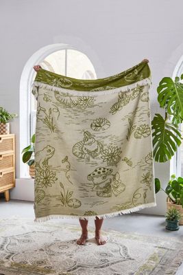 Froggy Toile Throw 
