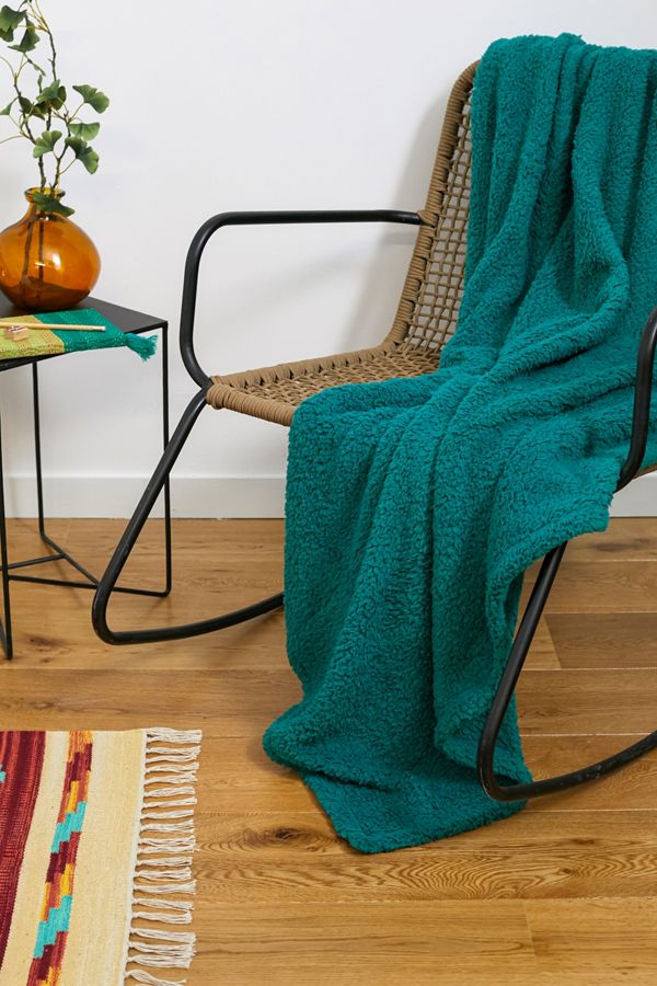 Amped Fleece Seafoam Throw Blanket Urban Outfitters UK