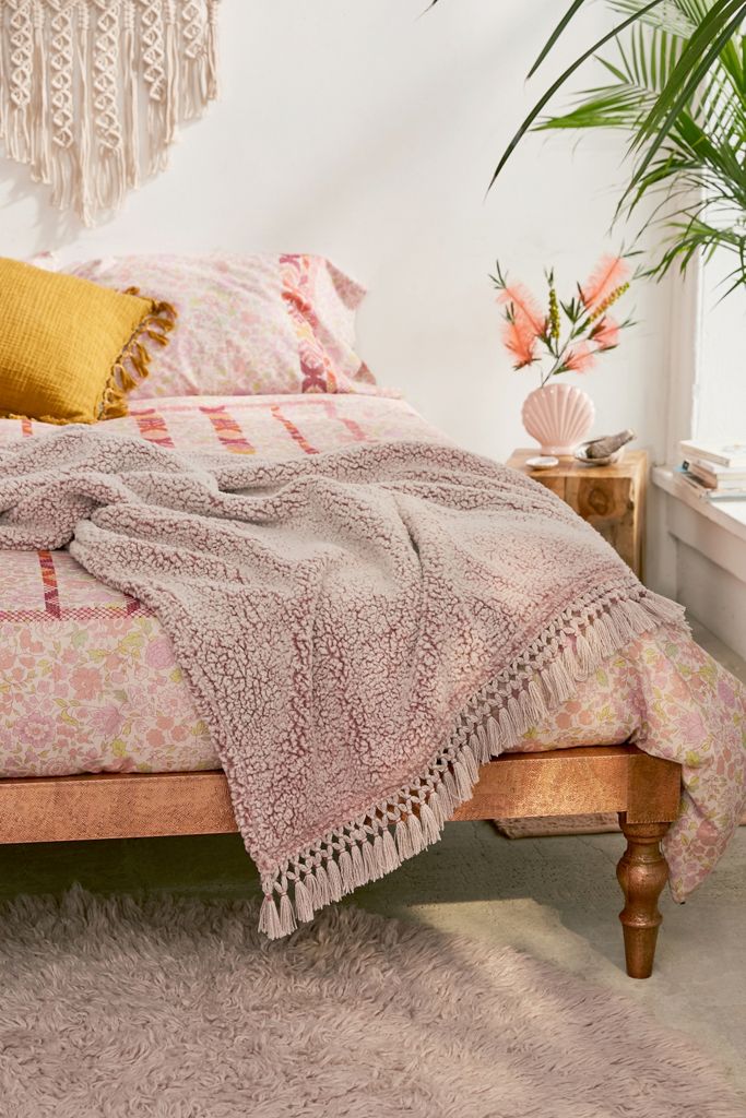 Amped Fleece Pink Marl Throw Blanket Urban Outfitters UK