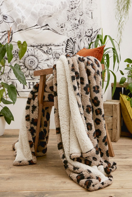 Kuschelige Kunstfell-Decke – Weich, Flauschig & Maschinenwaschbar