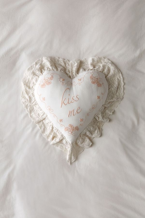 Slide View: 2: Kiss Me Heart Cushion