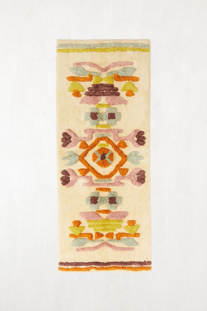 Ramona Tufted Runner Rug Urban Outfitters UK