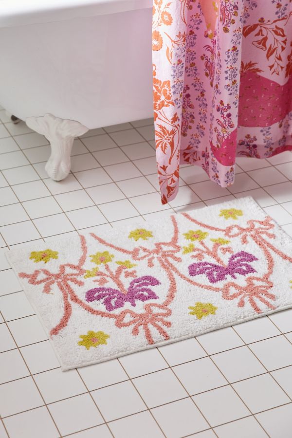 Slide View: 1: Damask Pink Bow Bath Mat