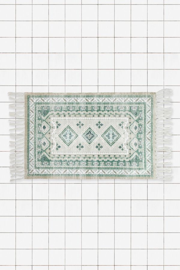 Slide View: 1: Vintage Rug Bath Mat 